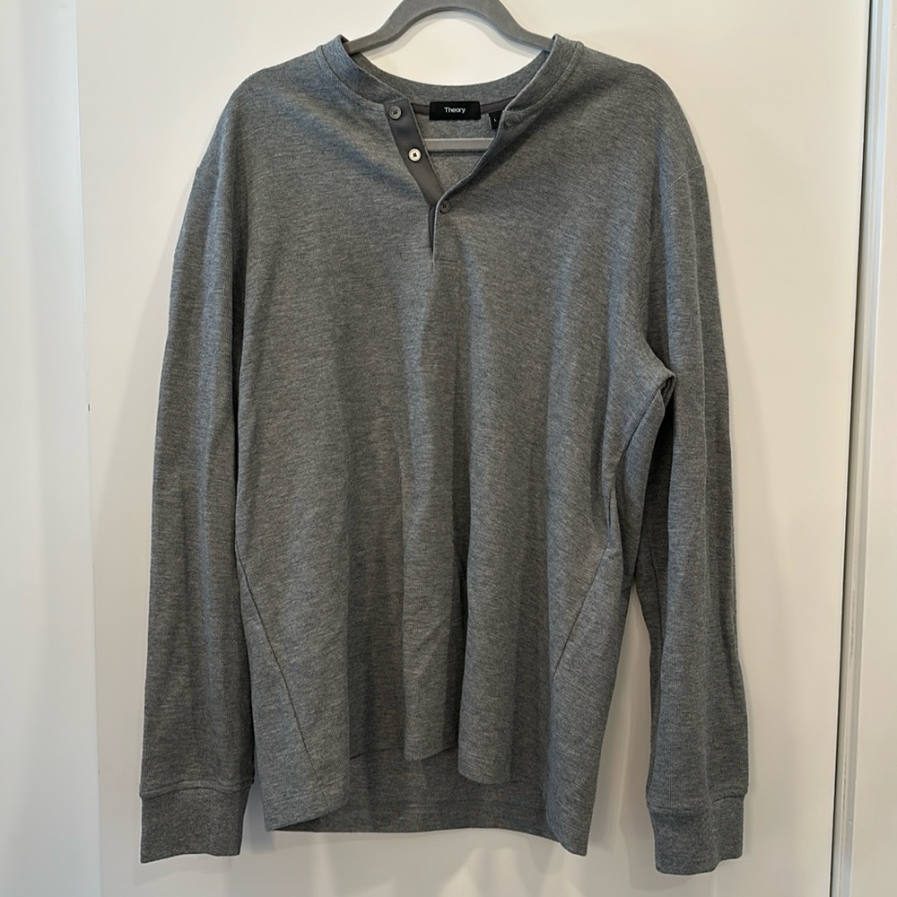 NWOT Theory henley - Grey